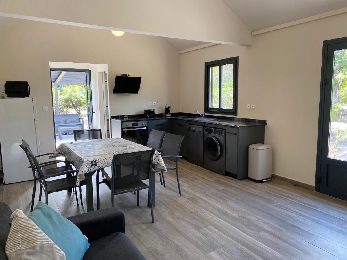 Villa & Bungalow 'Coco Des Sables' Les Pieds Dans L'Eau La Saline Les Bains Exterior foto