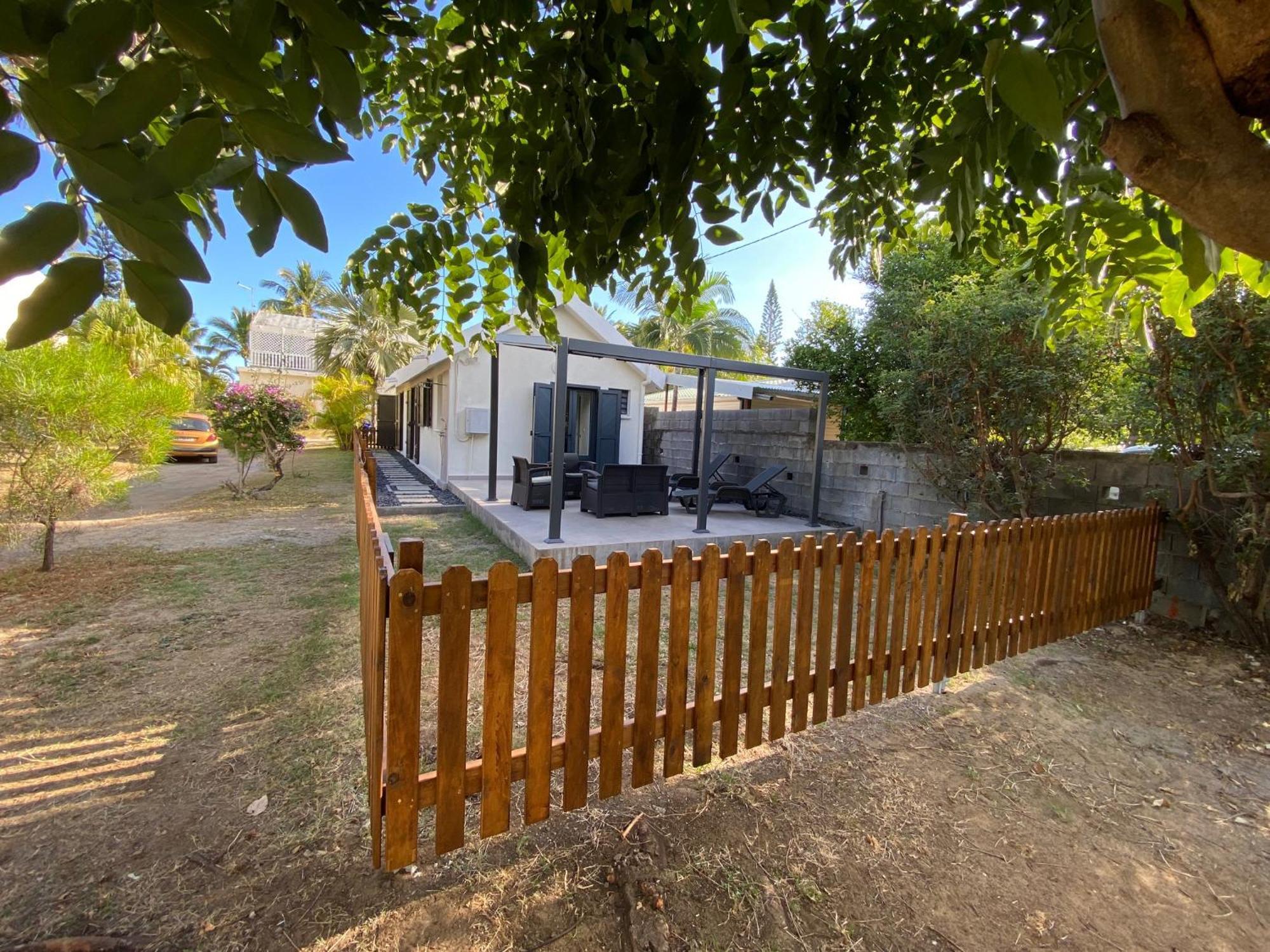 Villa & Bungalow 'Coco Des Sables' Les Pieds Dans L'Eau La Saline Les Bains Exterior foto